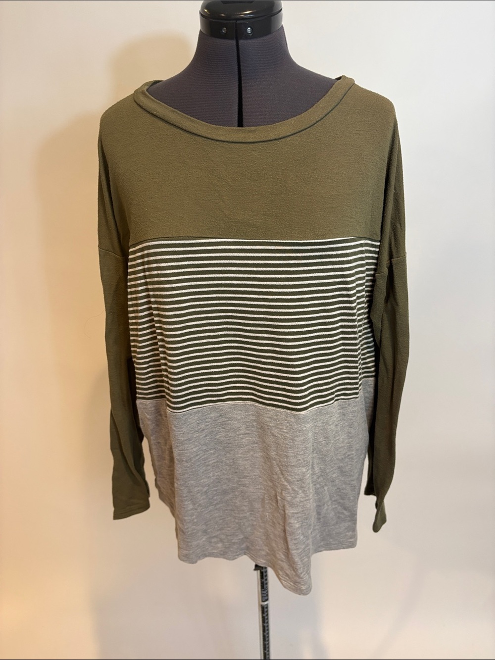 Roolee Olive, White & Gray Colorblock Striped Long-Sleeve Tee